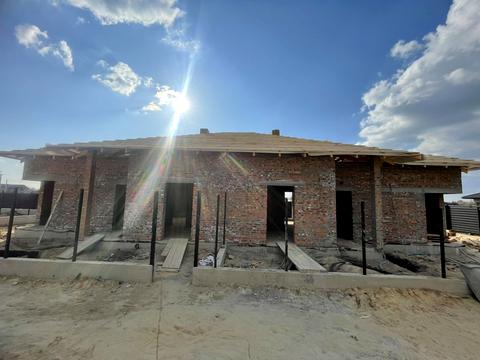 будинок за адресою Романа Шухевича вул.