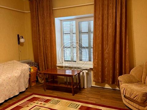 будинок за адресою Центральна вул., 1