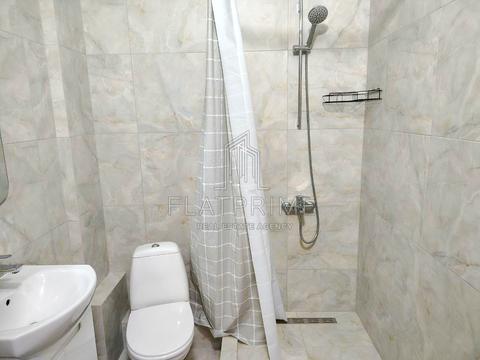 квартира за адресою Героїв Небесної Сотні просп., (Будинок 20/10)