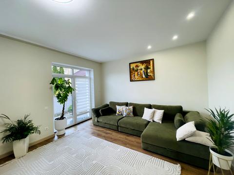 будинок за адресою Степана бандери