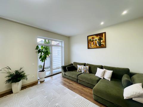 будинок за адресою Степана бандери