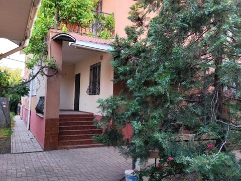 будинок за адресою Офіцерська вул., 18