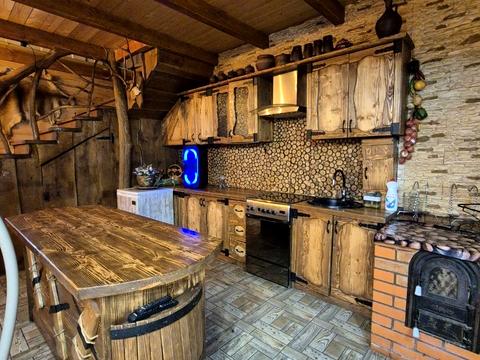 коммерческая по адресу Лісова, 1