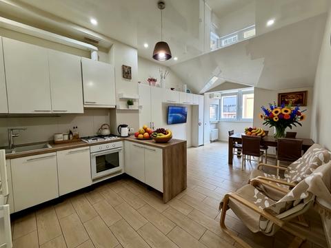 квартира за адресою Академіка Лебедєва вул., 1