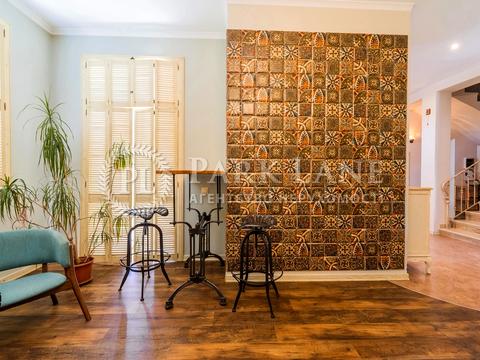 будинок за адресою Освіти