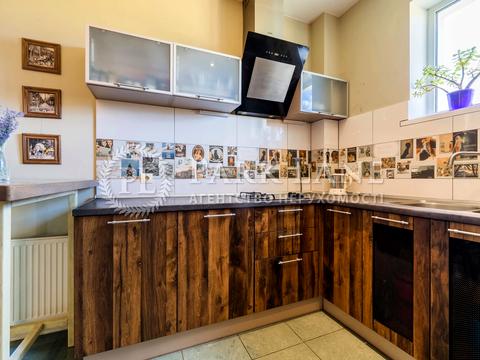 будинок за адресою Освіти