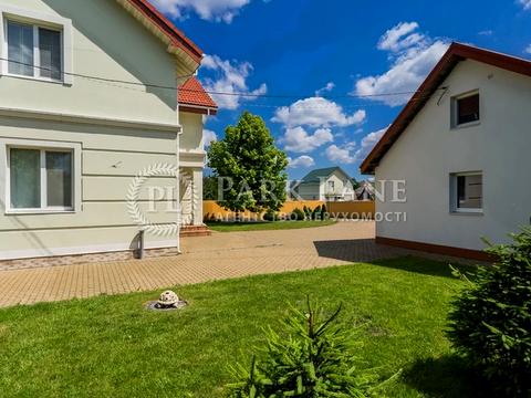 будинок за адресою Освіти