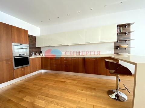 квартира по адресу Кловский спуск, 7a