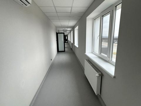 комерційна за адресою Промислова, 1