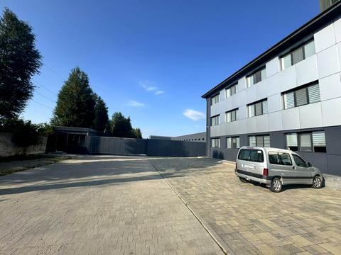 комерційна за адресою Промислова, 1