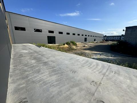 комерційна за адресою Промислова, 1