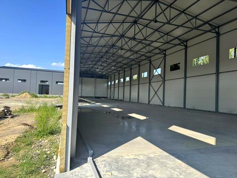 комерційна за адресою Промислова, 1