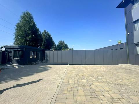 комерційна за адресою Промислова, 1