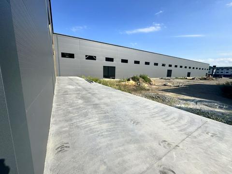 комерційна за адресою Промислова, 1