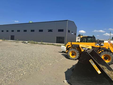 комерційна за адресою Промислова, 1