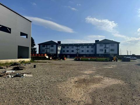 комерційна за адресою Промислова, 1