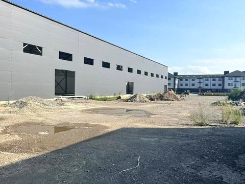 комерційна за адресою Промислова, 1