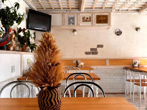 комерційна за адресою Галицька вул., 66а