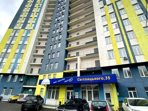 коммерческая по адресу Світлицького ул., (Будинок)