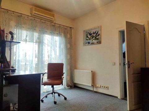 дом по адресу пгт. Слобожанское, Центральная ул., 21