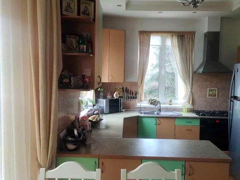 дом по адресу пгт. Слобожанское, Центральная ул., 21