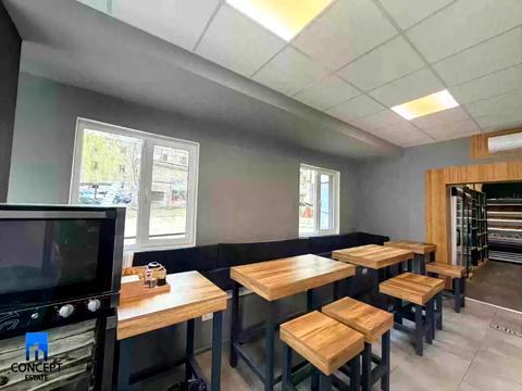 комерційна за адресою Героїв Крут вул. (Фурманова), 12-А