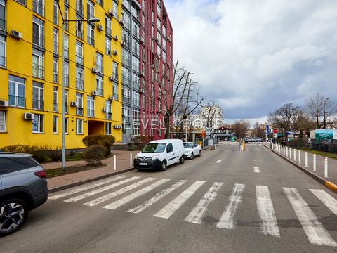 квартира за адресою Регенераторна вул., 4 к4