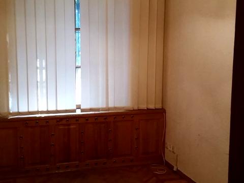 комерційна за адресою Дмитра Яворницького просп. (Карла Маркса), 115