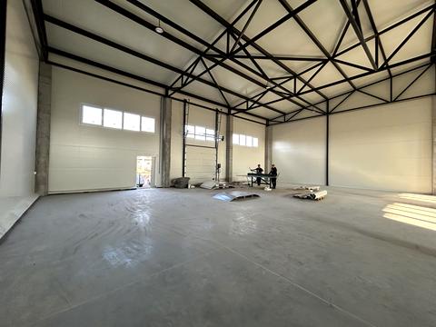 коммерческая по адресу Киевская ул., 1