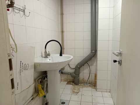 коммерческая по адресу Вице-адмирала Жукова пер., 3/7