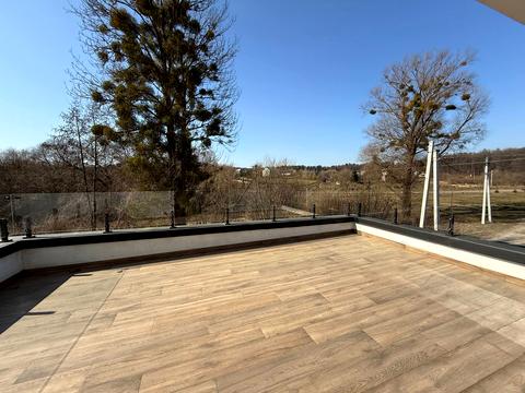 будинок за адресою Озерна