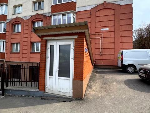 комерційна за адресою Молодіжна вул., 2/1Д