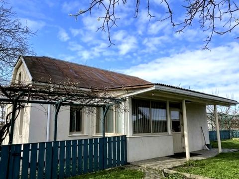 будинок за адресою с. Озера, Квітнева