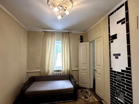 будинок за адресою с. Озера, Квітнева