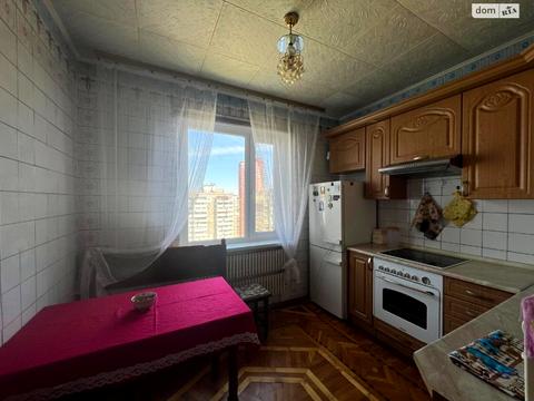 квартира за адресою Анни Ахматової вул., 25