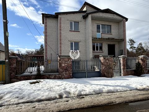 будинок за адресою Незалежності