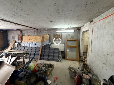 будинок за адресою Незалежності