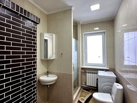 будинок за адресою Квітнева