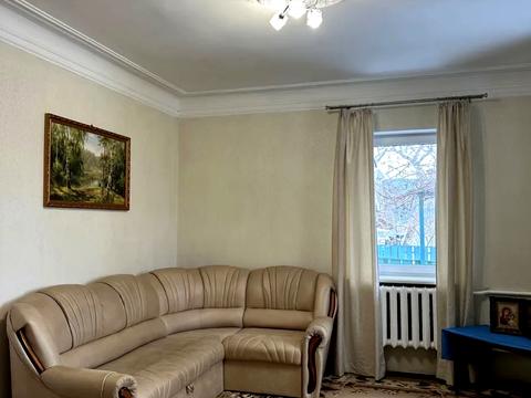 будинок за адресою Квітнева