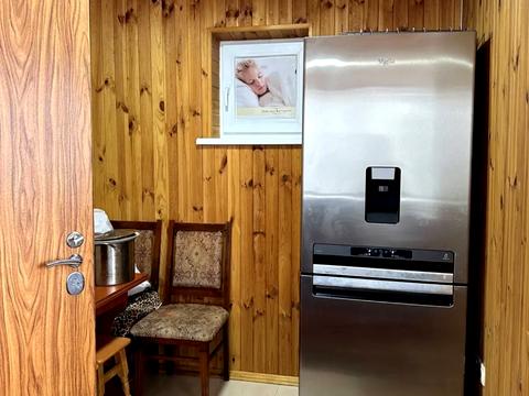 будинок за адресою Квітнева