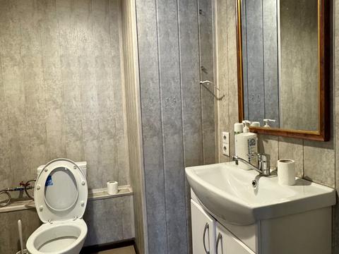 комерційна за адресою Львівська вул., 22