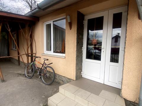 коммерческая по адресу Ужанська, 14