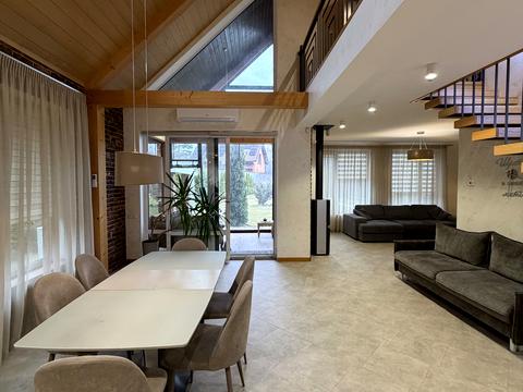 будинок за адресою Дачна, 42