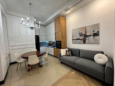 квартира за адресою Дмитра Донцова вул. (Котовського), 7