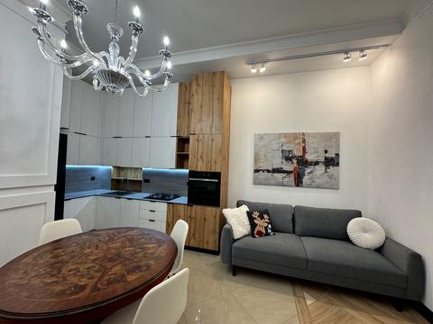 квартира за адресою Дмитра Донцова вул. (Котовського), 7