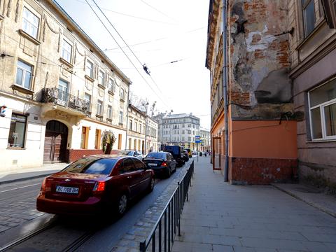 комерційна за адресою Богдана Хмельницького вул., 21
