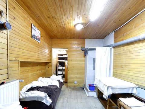 комерційна за адресою Богдана Хмельницького вул., 21