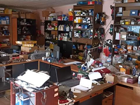 комерційна за адресою Саксаганського вул., 58