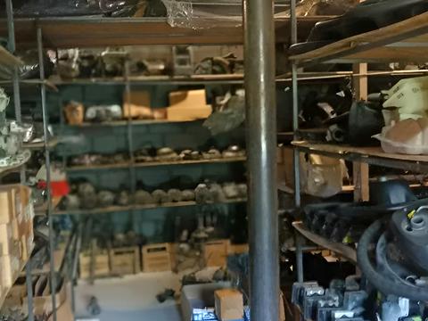 комерційна за адресою Саксаганського вул., 58