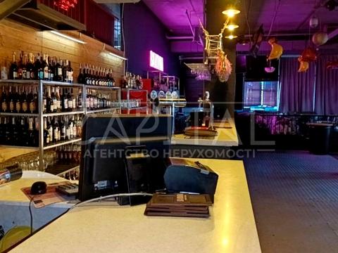 комерційна за адресою Велика Васильківська вул. (Червоноармійська), 72